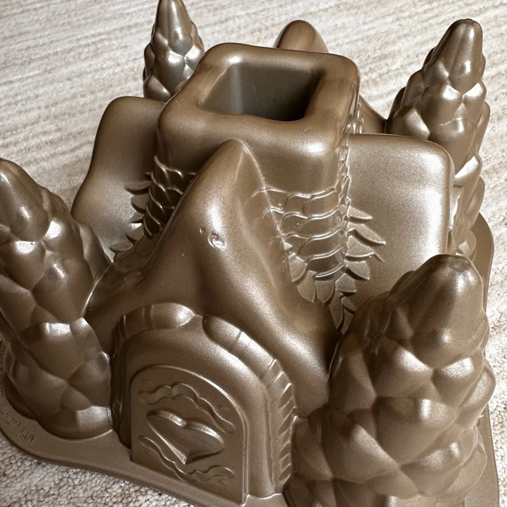 Williams Sonoma Nordic Ware HANSEL & GRETEL Bundt Pan Cake Mold 10 Cup